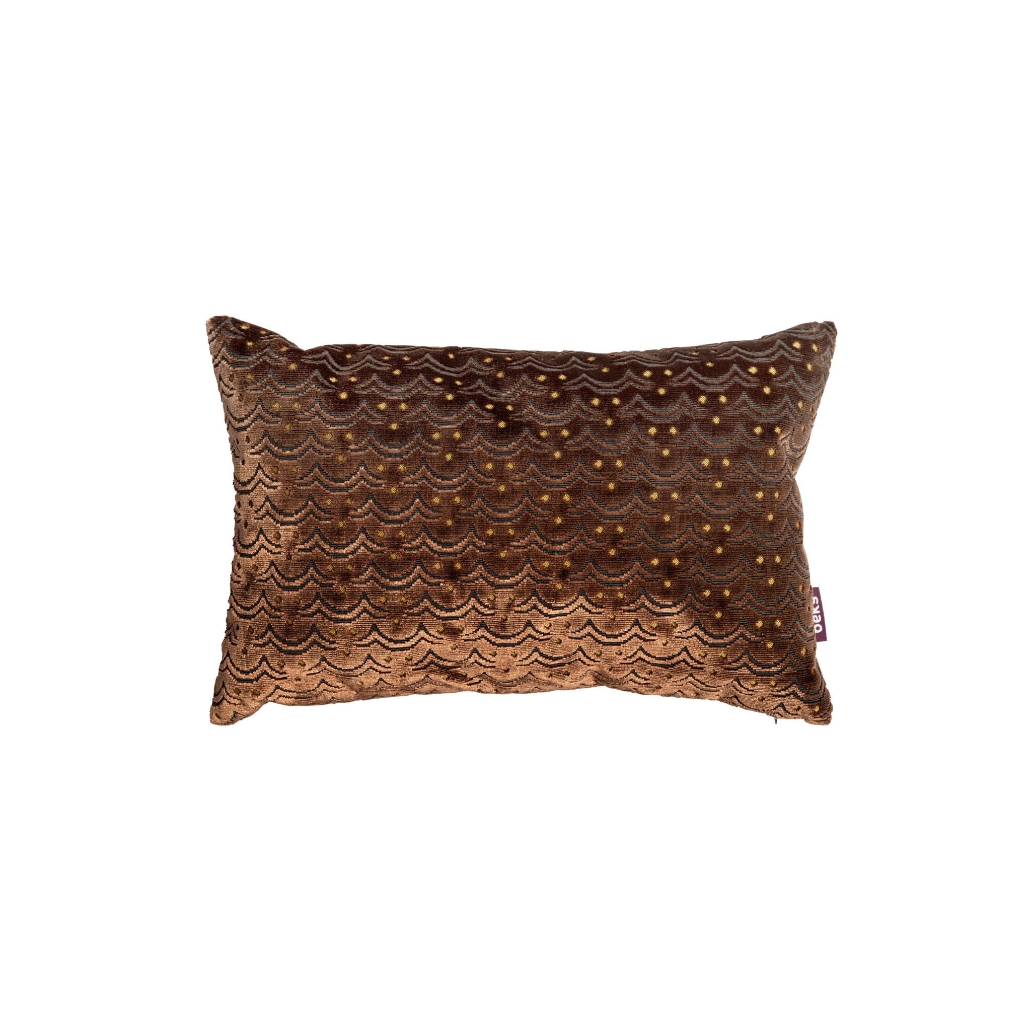 Langwerpig bordeaux velours sierkussen Manou 30x45 cm met ingeweven golfpatroon en goudkleurige stippen, Studio Beks