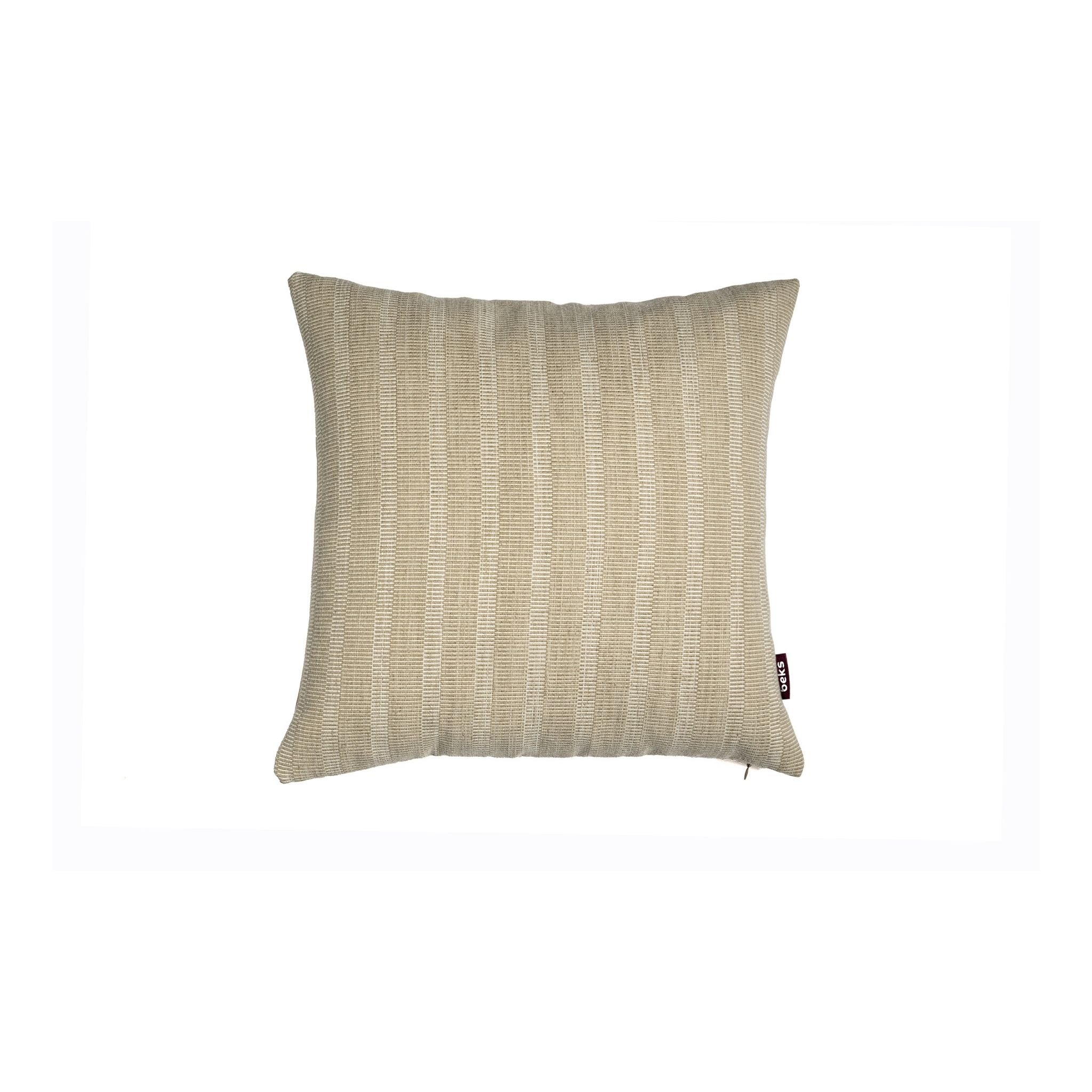 Vierkant beige sierkussen Nova 45x45 cm met fijne verticale streepstructuur in beige en wit, Studio Beks