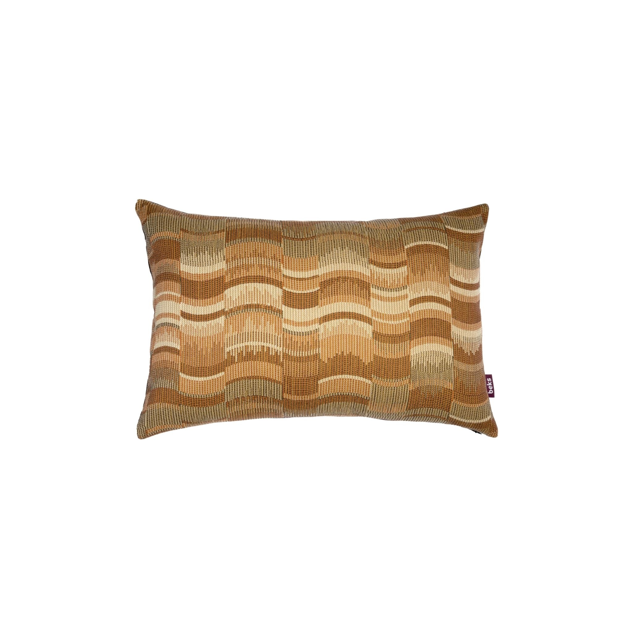 Studio Beks - Terracotta, oranje langwerpig sierkussen Zayn