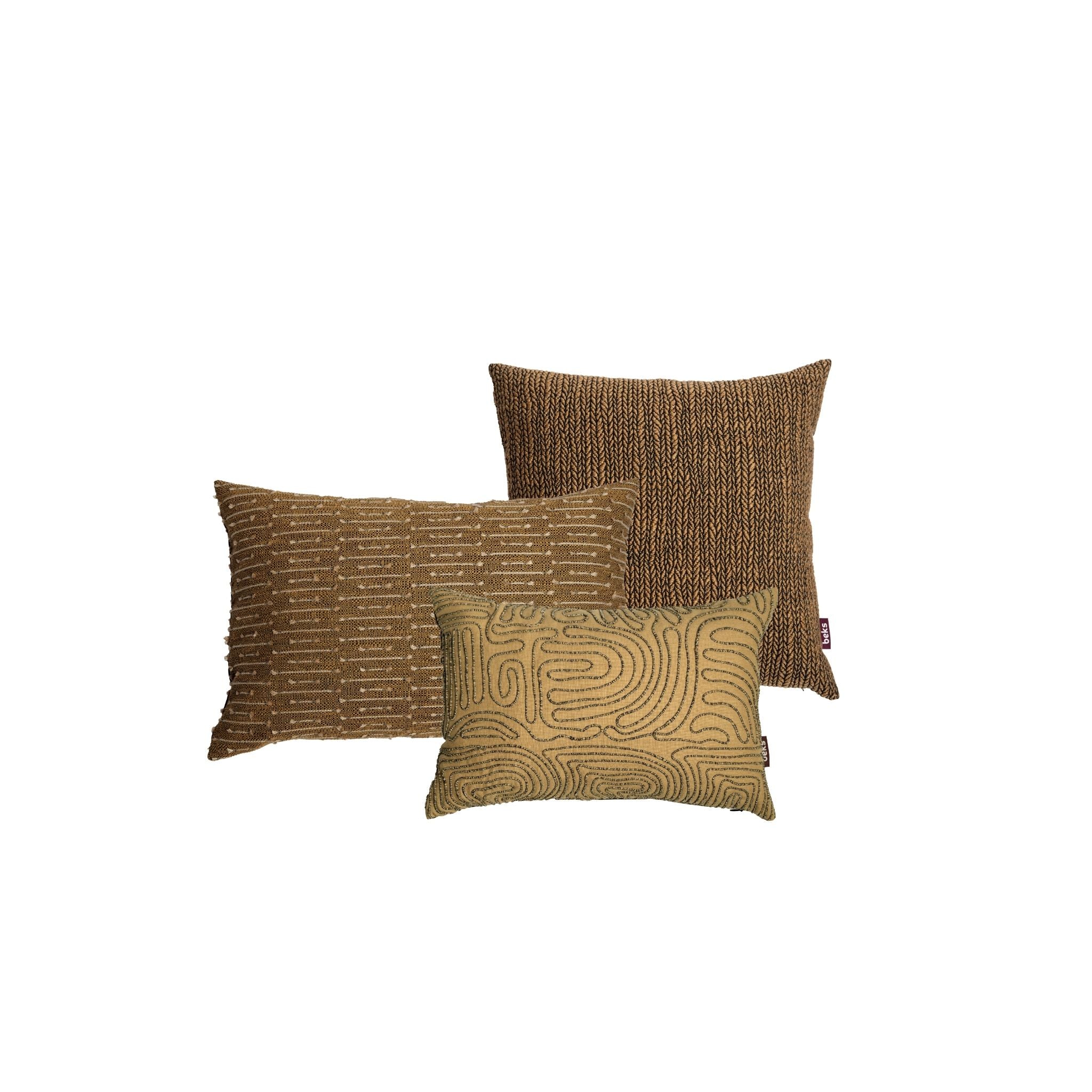 Luxe zandkleurige sierkussenset met Neva, Zavi en Idris van Studio Beks.